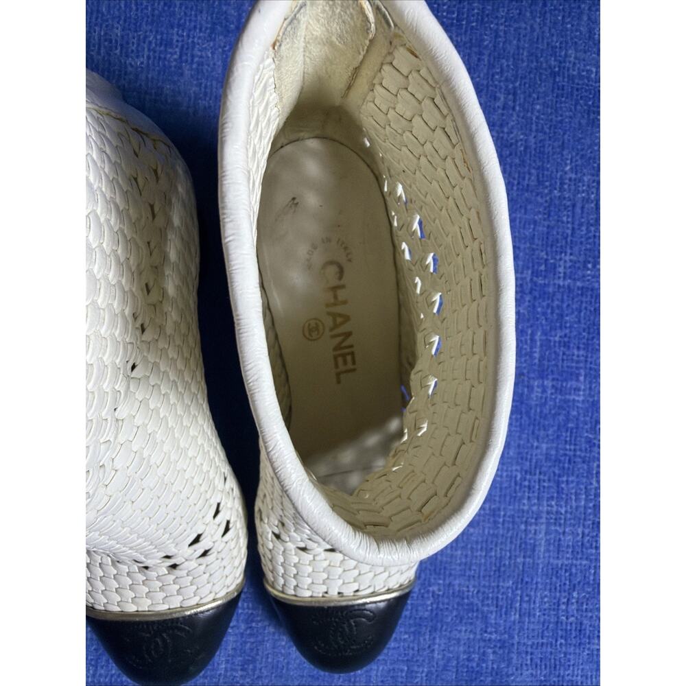 CHANEL Braided Lambskin Ankle Boots Cap Toe Buckle Logo EU 38 1/2 - Picture 4 of 10